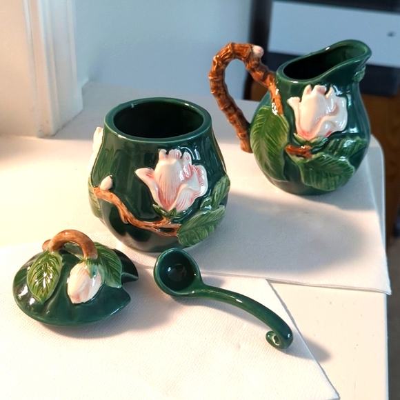 Vintage Fitz and Floyd Ceramic Pink Magnolia Embossed Sugar and Creamer - Picture 5 of 7